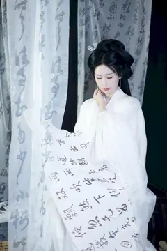 [YITUYU艺图语]2023.08.26 古相思曲 知时[26+1P/254MB] - 2