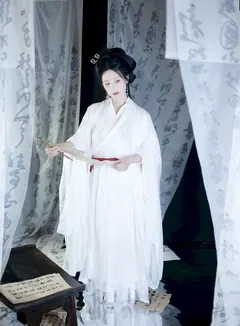 [YITUYU艺图语]2023.08.26 古相思曲 知时[26+1P/254MB] - 4