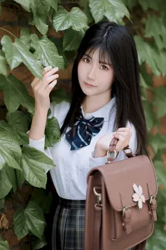 [YITUYU艺图语]2023.08.26 蔷薇开放的季节 生生煎包[62+1P/679MB] - 2