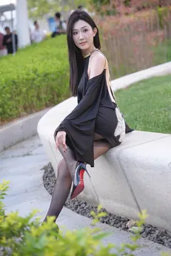 精选街拍作品 NO.7270 风情万种小婷婷[358P/289MB] - 3