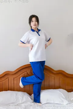 甜予摄影 NO.275 甜宝-校服、白色棉袜、肉色丝袜、小皮鞋[135P/2V/8.90GB]