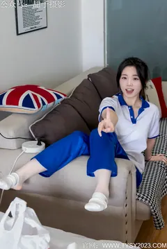 甜予摄影 NO.275 甜宝-校服、白色棉袜、肉色丝袜、小皮鞋[135P/2V/8.90GB] - 4