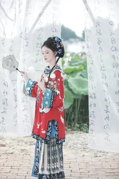 [YITUYU艺图语]2023.09.02 他还演着那场郎骑竹马来的戏 丹丹[19+1P/159MB] - 4