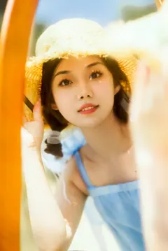[YITUYU艺图语]2023.09.04 法式少女 裴同学[49+1P/780MB]