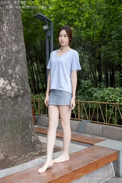 甜予摄影 NO.259 小俏-运动鞋、淡黄色棉袜、裸足[139P/2V/7.80GB] - 2