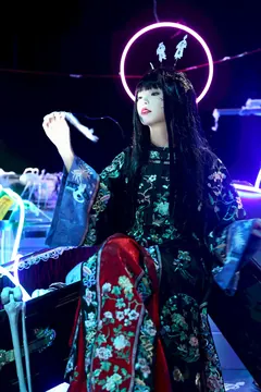 [YITUYU艺图语]2023.08.30 赛博朋克岳绮罗 怀里猫ovo[22+1P/328MB] - 4