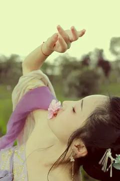 [YITUYU艺图语]2023.09.02 吾乡逢美仁 搽小兔[39+1P/478MB] - 2