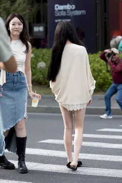 精选街拍作品 NO.7355 热裤美腿拖鞋双美[298P/443MB] - 6