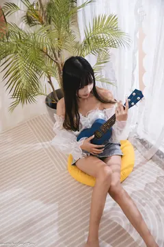 小穎 001 – 牛仔裙[129P/386MB] - 2