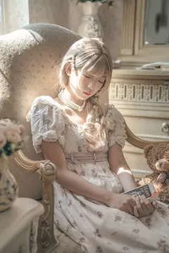 [YITUYU艺图语]2023.09.04 花之礼赞 欣宝欣宝天天吃饱[21+1P/185MB] - 2