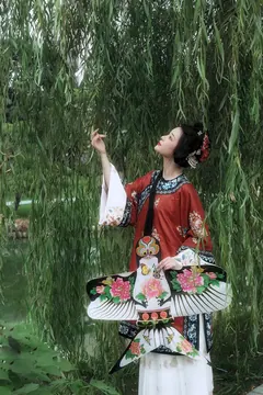 [YITUYU艺图语]2023.09.04 清汉女 月白星稀[22+1P/114MB]