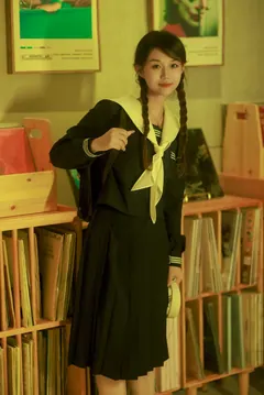 [YITUYU艺图语]2023.09.06 jk唱片店 裴同学[43+1P/766MB]