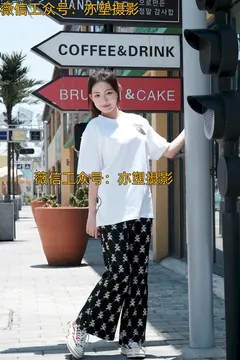 亦塑摄影0006 – 音乐小镇[704P/1V/6.16GB] - 3