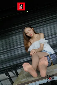 [MussGirl慕丝女郎]NO.014 英语老师Mr.yuanyuan“丝”生活2 [95P/212MB] - 2