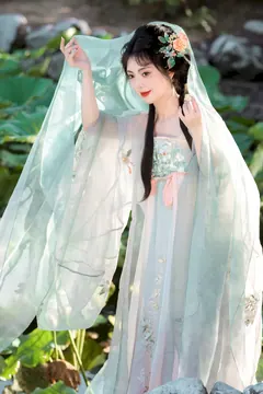 [YITUYU艺图语]2023.09.10 芙蕖 千雪呀[29+1P/148MB] - 3