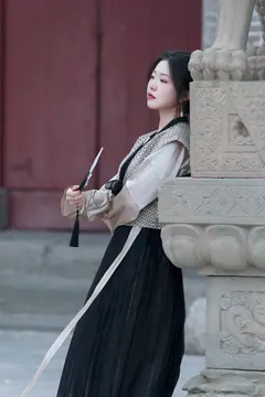 [YITUYU艺图语]2023.09.12 明月是前身 anya_z[21+1P/337MB] - 2