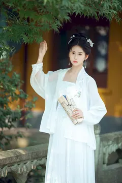 [YITUYU艺图语]2023.09.13 如梦令 湫一只岁岁[21+1P/240MB] - 2