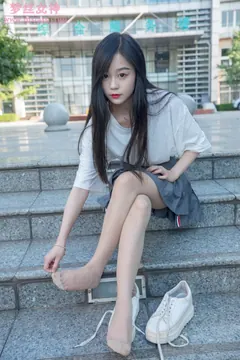[MSLASS梦丝女神] 2019-06-14 灵灵 甜静的明星脸 [64P/344MB] - 2