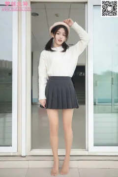 [MSLASS梦丝女神] 2019-11-18 璇璇 9分五官 [63P/1V/0.99GB] - 2