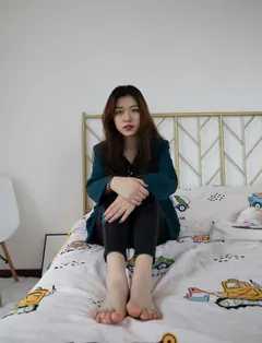 勿恋传媒 No.412 佳琪-四季的雨雾 [135P/1V/4.63GB] - 2