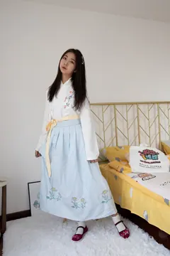 勿恋传媒 No.421 心心-蝶恋花 [130P/1V/3.84GB] - 3