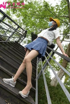 大生模拍 No.199 饭饭 公园小憩 [66P/1V/591MB] - 3