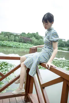 [SiHua思话] SH173 诗诗 旗袍肉丝女孩逛公园 [50P/89MB] - 1