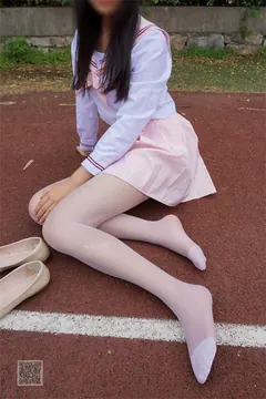 妖精视觉@NO.060 甜甜 体育场的白丝袜 [60P/52.4MB] - 1