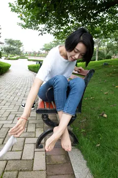 勿恋传媒 NO.496 小飞-青春一瞬 [161P/1V/4.71G] - 3