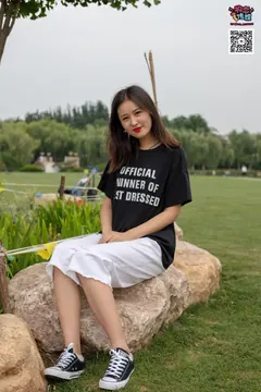 勿恋传媒 No.021 夏日么么茶,清新棉袜配黑色帆布鞋 [223P/1V/3.14GB] - 2