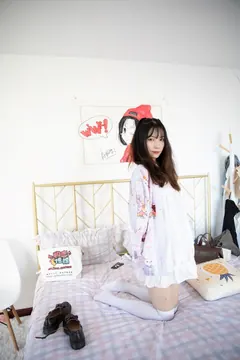 勿恋传媒 NO.626 猫耳-春云冬雪[195P/1V/4.15G] - 3