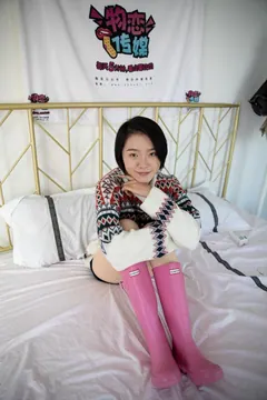 勿恋传媒 NO.629 小飞-如月如冰[161P/1V/3.6G] - 1