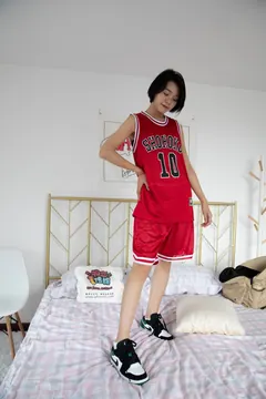 勿恋传媒 NO.671 小飞-藤与思[158P/1V/4.14G] - 2